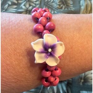 Hand Crafted Pink Beaded Bracelet with Purple Flower NWOT